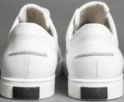 AHO Miesten sneakerit