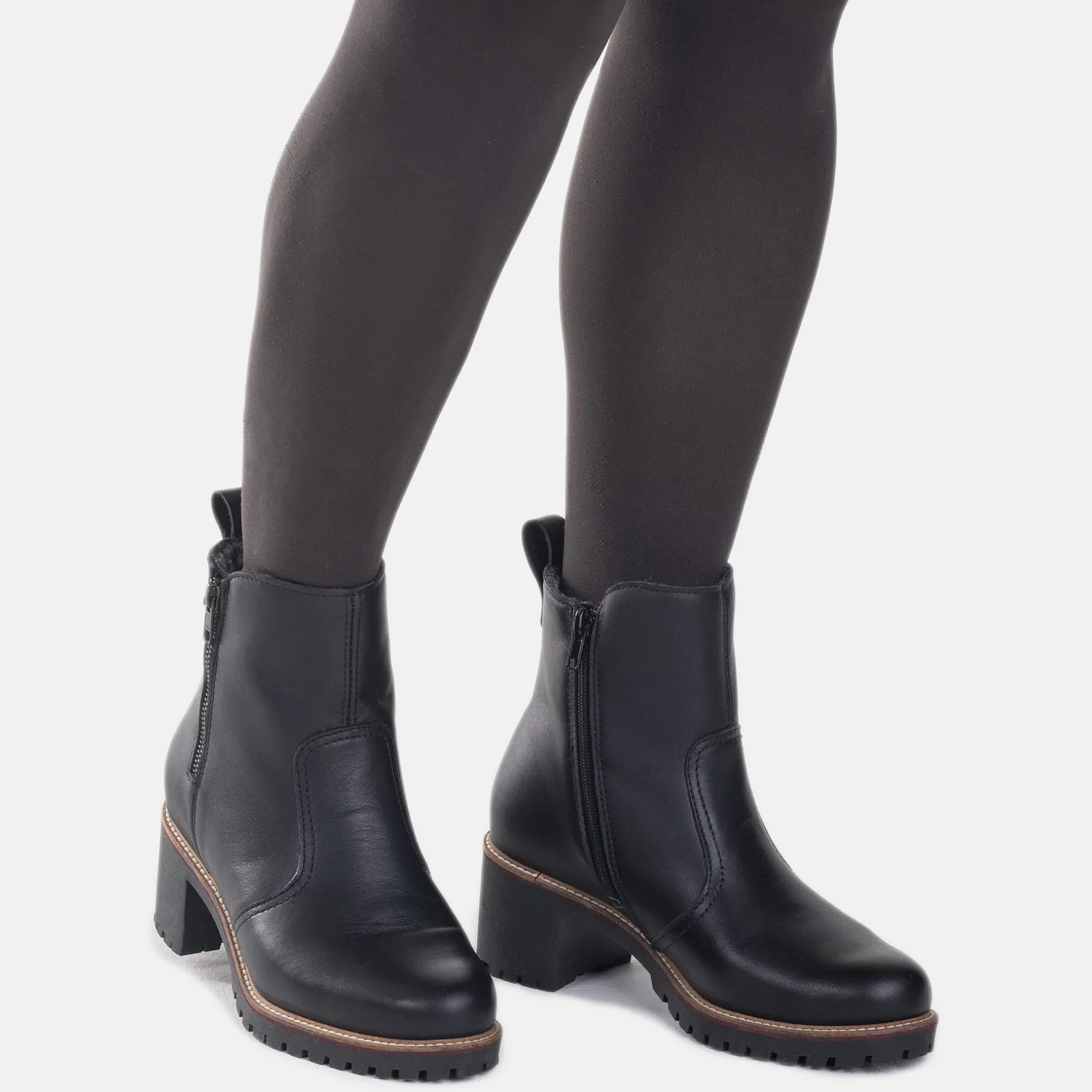 ARO Naisten GORE-TEX® nilkkurit
