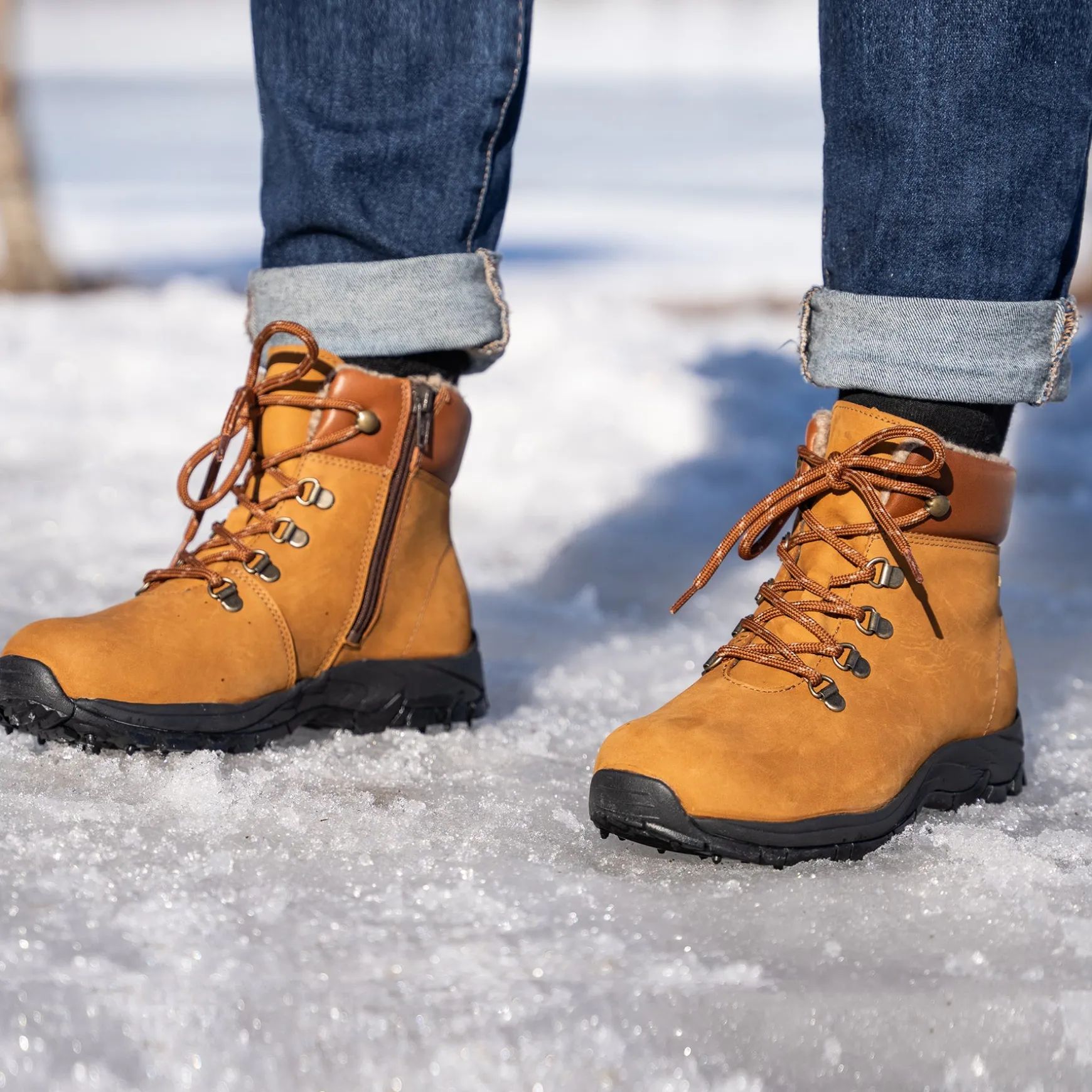 KAAKKURI Naisten GORE-TEX® nilkkurit nastapohjalla