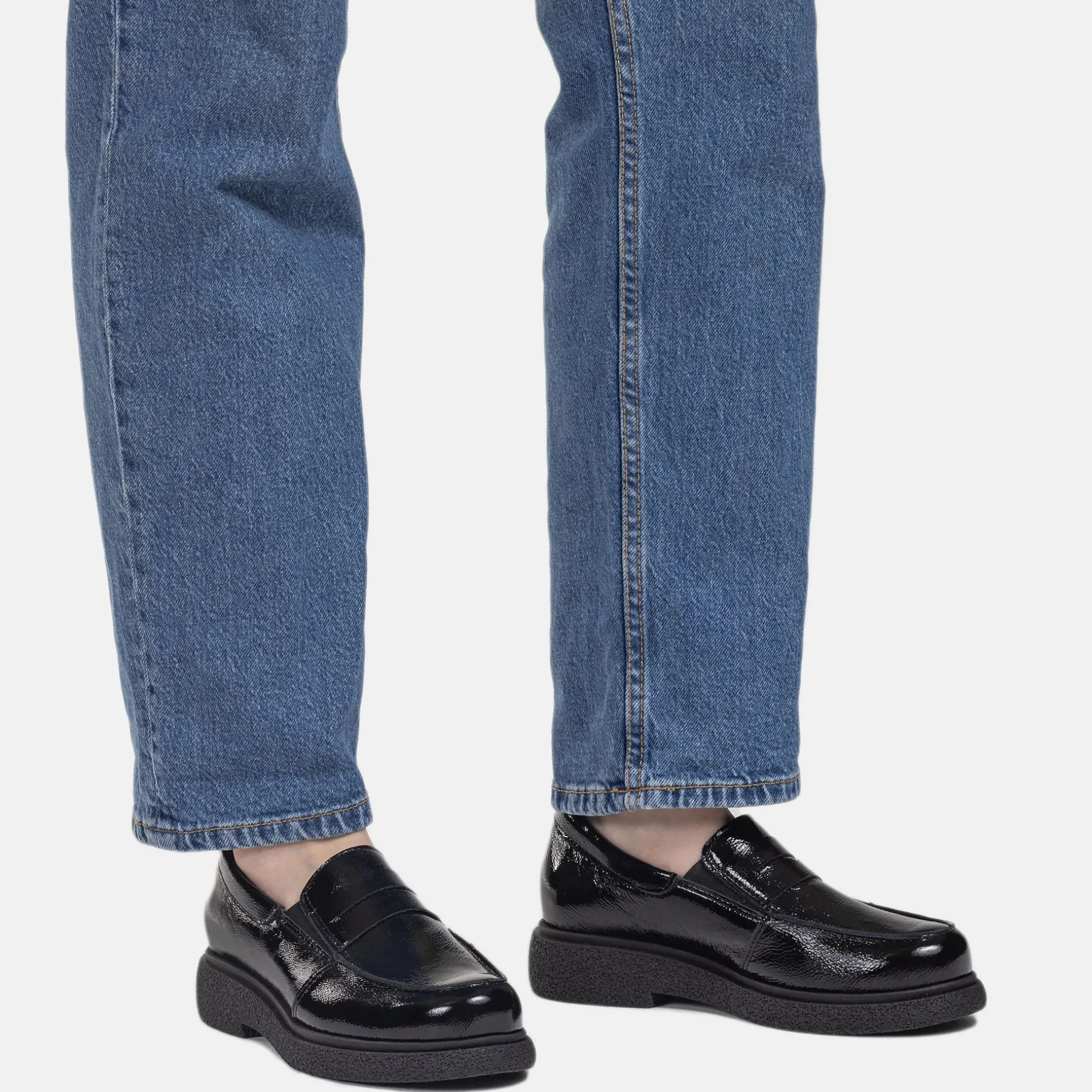 KREPPI Naisten loaferit