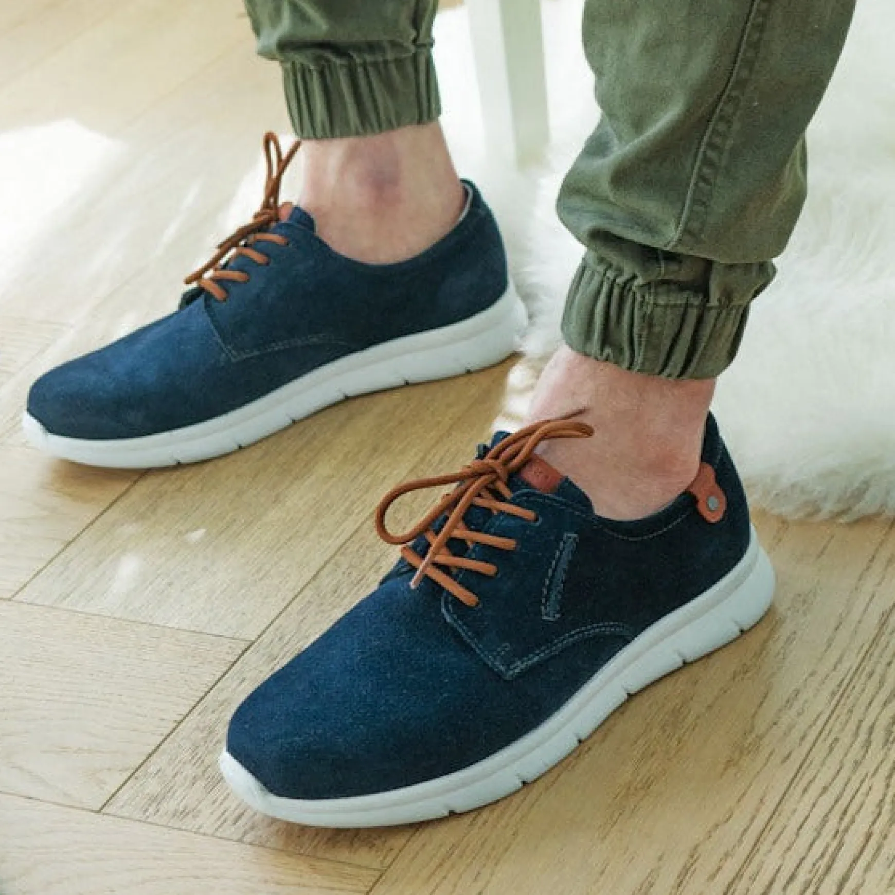 TIKKA Miesten mokkanahka sneakerit