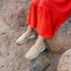 VUOKKO Naisten loaferit